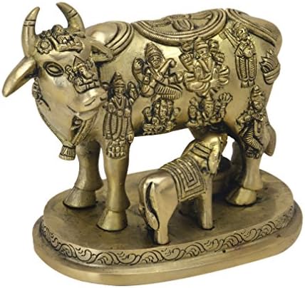 פרה פליז דקורטיבית של Bharat Haat עם פסל עגל מלאכת יד מוצר BH06407